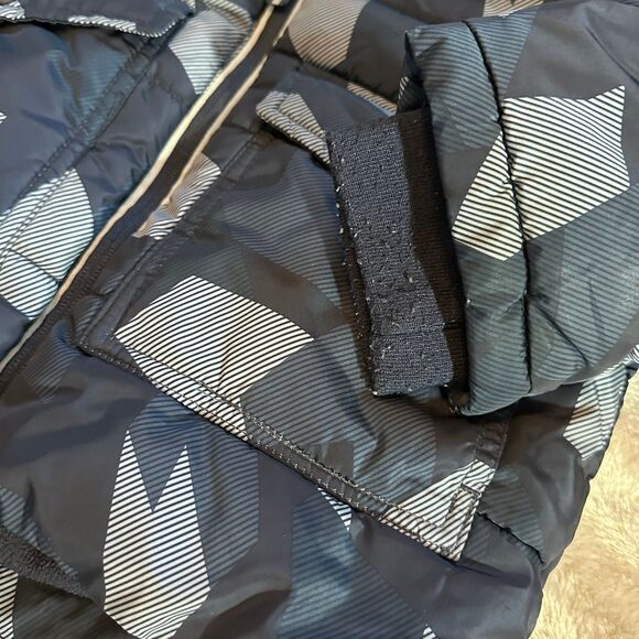 Boy’s Blue Puffer, Jacket Members Mark Size 7 - Picture 3 of 6